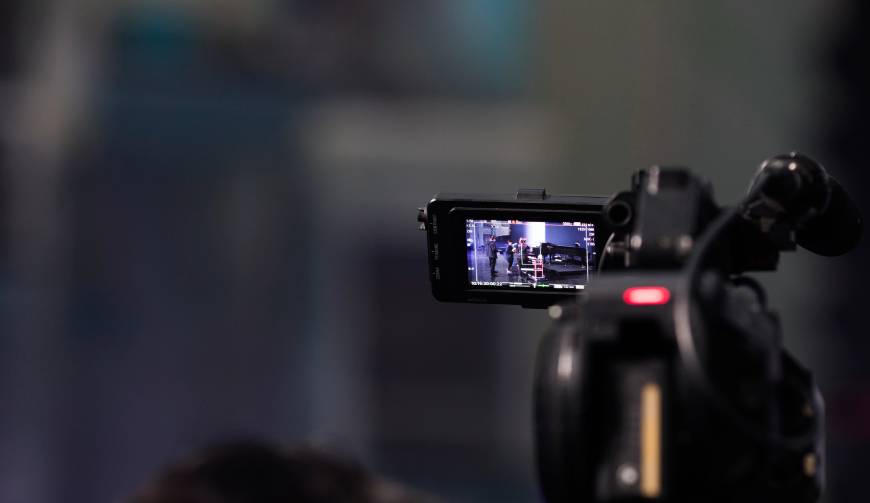 上街区产品视频拍摄制作：揭秘如何打造令人印象深刻的商业宣传片